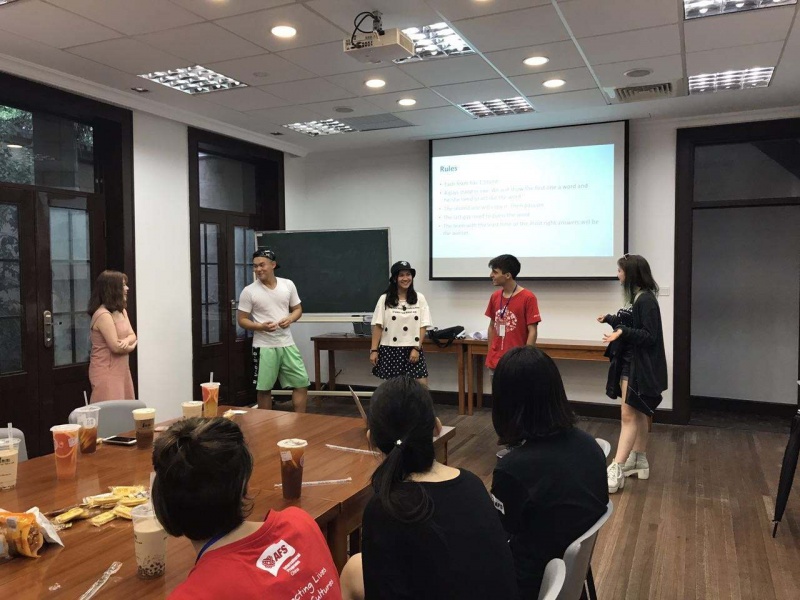 五大联赛(中国)培训中培训师应该如何暖场